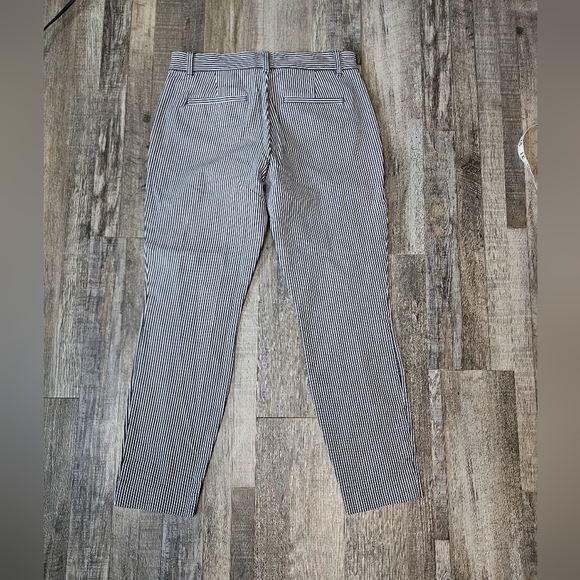 💚Gap Women’s White Stripe Pants Skinny Ankle Size 4🧡💜 - Picture 6 of 7